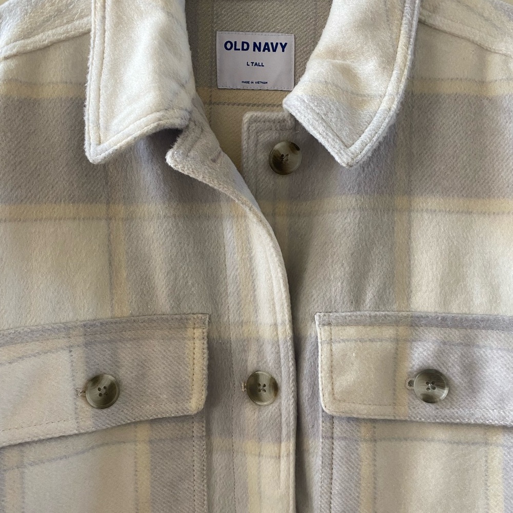 Old Navy Cream and Gray Plaid Shirt Jacket